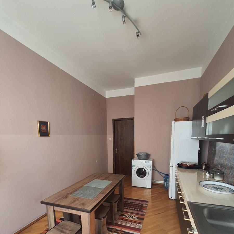 Guesthouse Hillside Tbilisi Exteriör bild