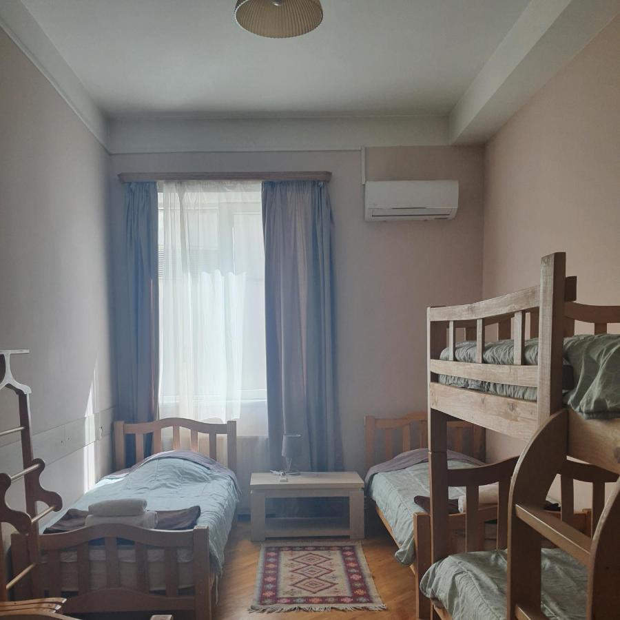 Guesthouse Hillside Tbilisi Exteriör bild