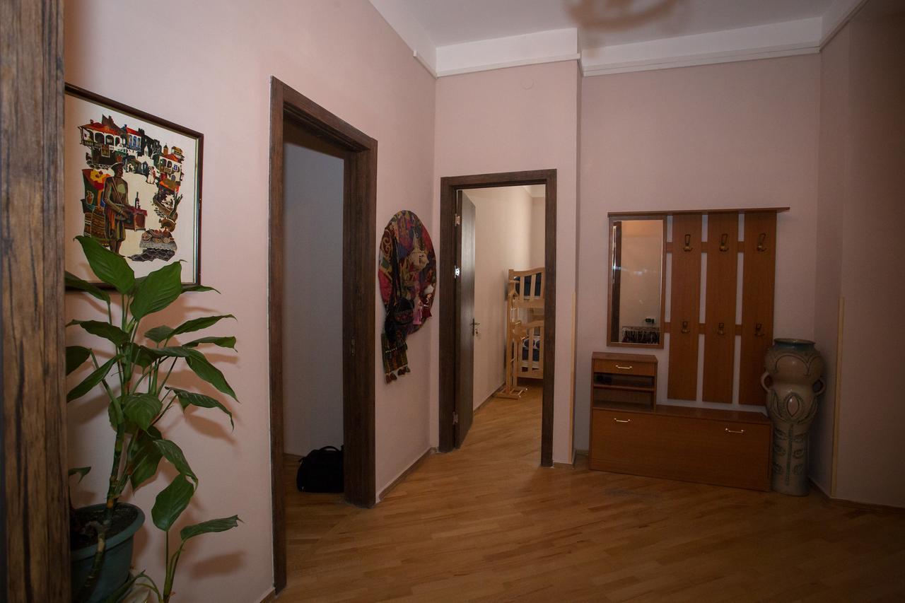 Guesthouse Hillside Tbilisi Exteriör bild