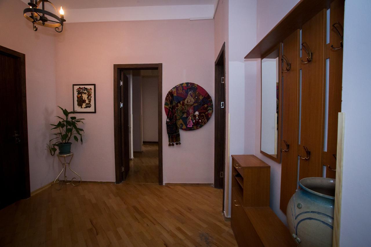 Guesthouse Hillside Tbilisi Exteriör bild